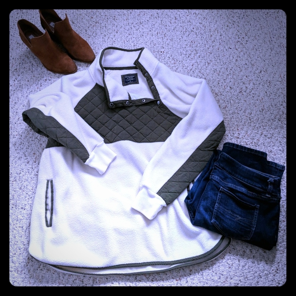 Abercrombie Fleece Pullover